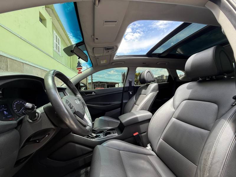HYUNDAI - TUCSON - 2017/2018 - Branca - R$ 101.900,00