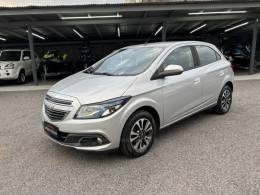 CHEVROLET - ONIX - 2015/2016 - Branca - R$ 58.900,00