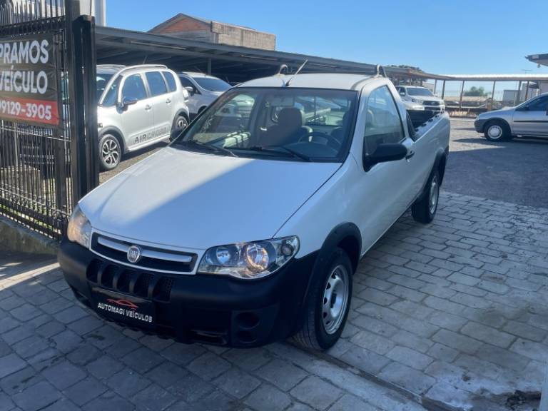 FIAT - STRADA - 2012/2012 - Branca - R$ 41.900,00