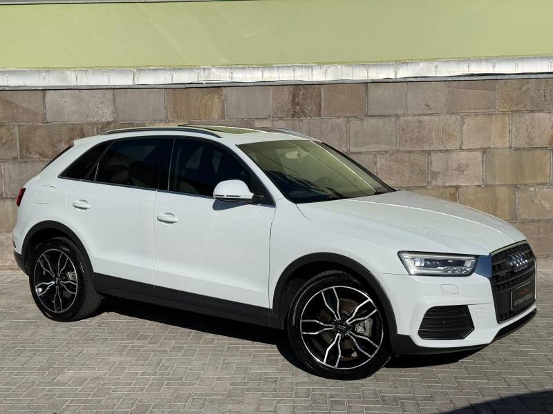 AUDI - Q3 - 2015/2016 - Branca - R$ 94.900,00