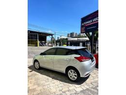 TOYOTA - YARIS - 2019/2019 - Prata - R$ 79.900,00