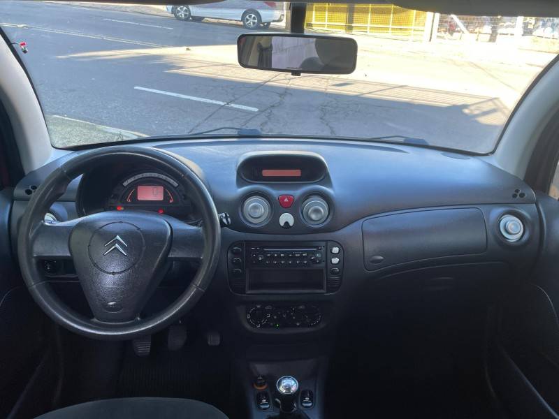 CITROËN - C3 - 2006/2007 - Vermelha - R$ 21.900,00
