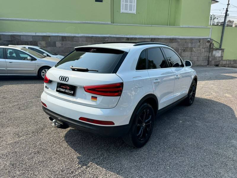 AUDI - Q3 - 2014/2015 - Branca - R$ 94.900,00