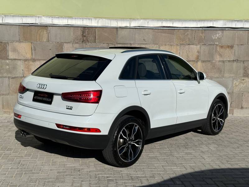 AUDI - Q3 - 2015/2016 - Branca - R$ 94.900,00