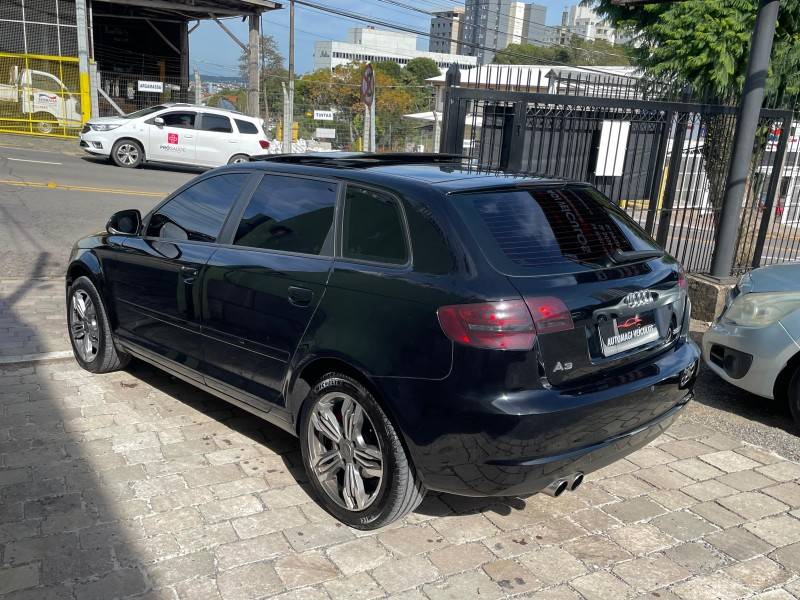 AUDI - A3 - 2010/2010 - Preta - R$ 64.900,00