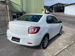 RENAULT - LOGAN - 2014/2015 - Branca - R$ 41.900,00