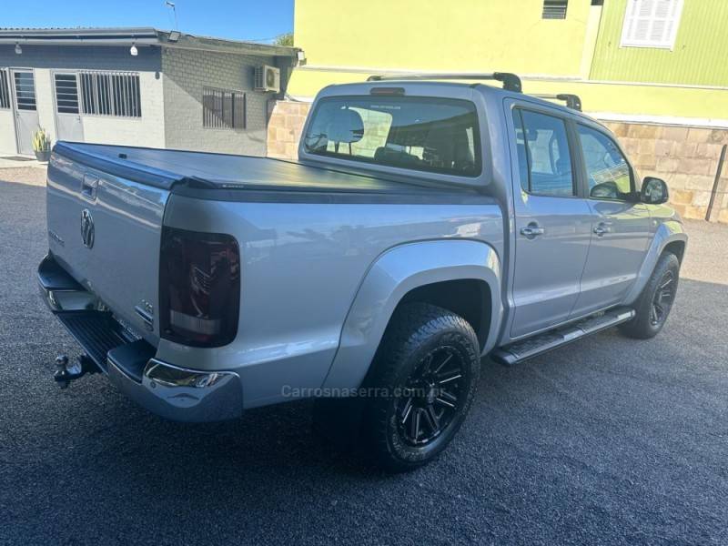 VOLKSWAGEN - AMAROK - 2019/2019 - Prata - R$ 155.900,00