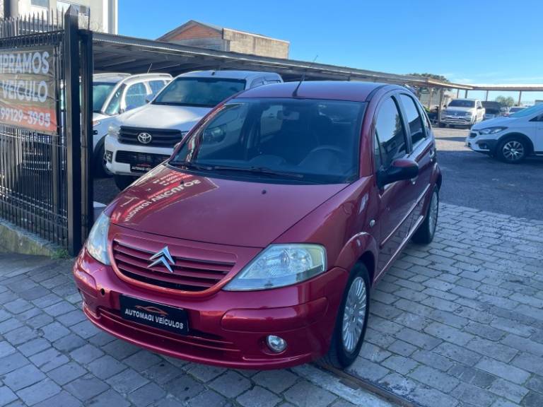 CITROËN - C3 - 2006/2007 - Vermelha - R$ 21.900,00