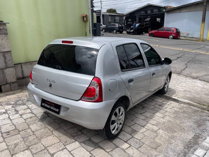 RENAULT - CLIO - 2013/2014 - Prata - Sob Consulta