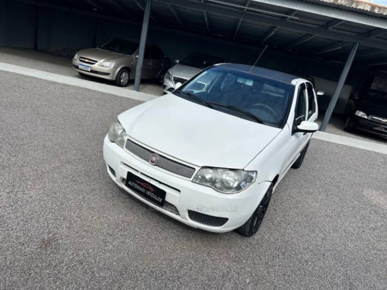 FIAT - PALIO - 2010/2010 - Branca - R$ 22.900,00