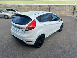 FORD - FIESTA - 2014/2015 - Branca - R$ 54.900,00