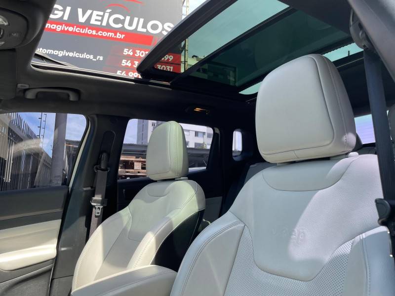 JEEP - COMPASS - 2021/2022 - Branca - R$ 157.900,00