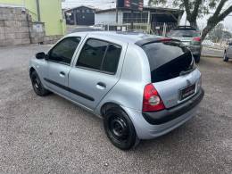 RENAULT - CLIO - 2004/2005 - Prata - R$ 18.900,00