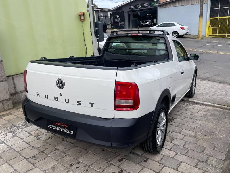 VOLKSWAGEN - SAVEIRO - 2021/2022 - Branca - R$ 69.900,00