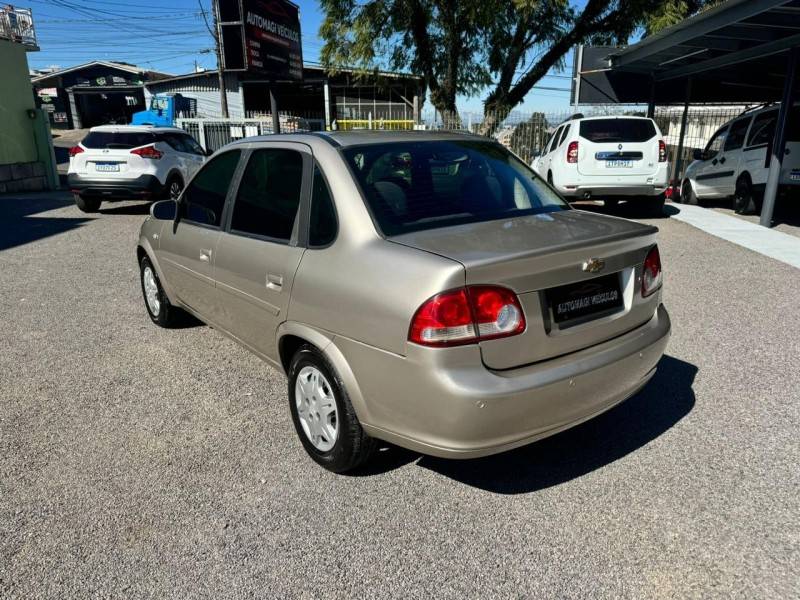 CHEVROLET - CORSA - 2012/2013 - Bege - R$ 26.900,00