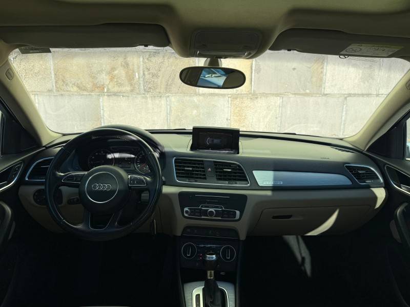 AUDI - Q3 - 2015/2016 - Branca - R$ 94.900,00