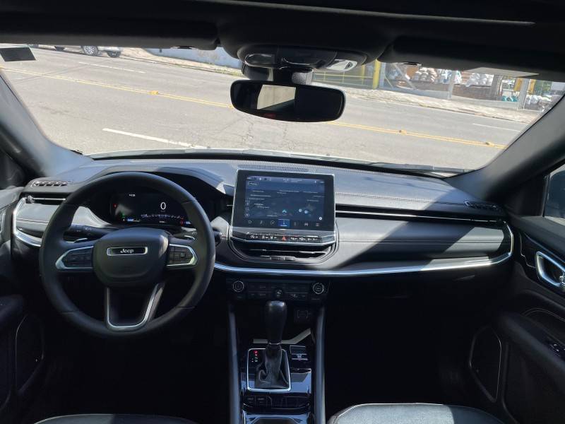 JEEP - COMPASS - 2023/2023 - Branca - R$ 165.900,00