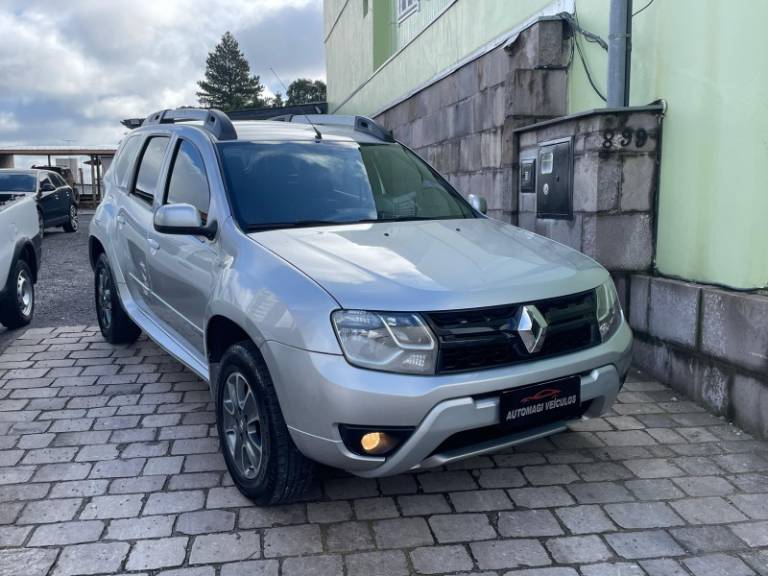 RENAULT - DUSTER - 2015/2016 - Prata - R$ 63.900,00