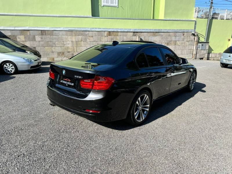 BMW - 328I - 2013/2013 - Preta - R$ 107.900,00